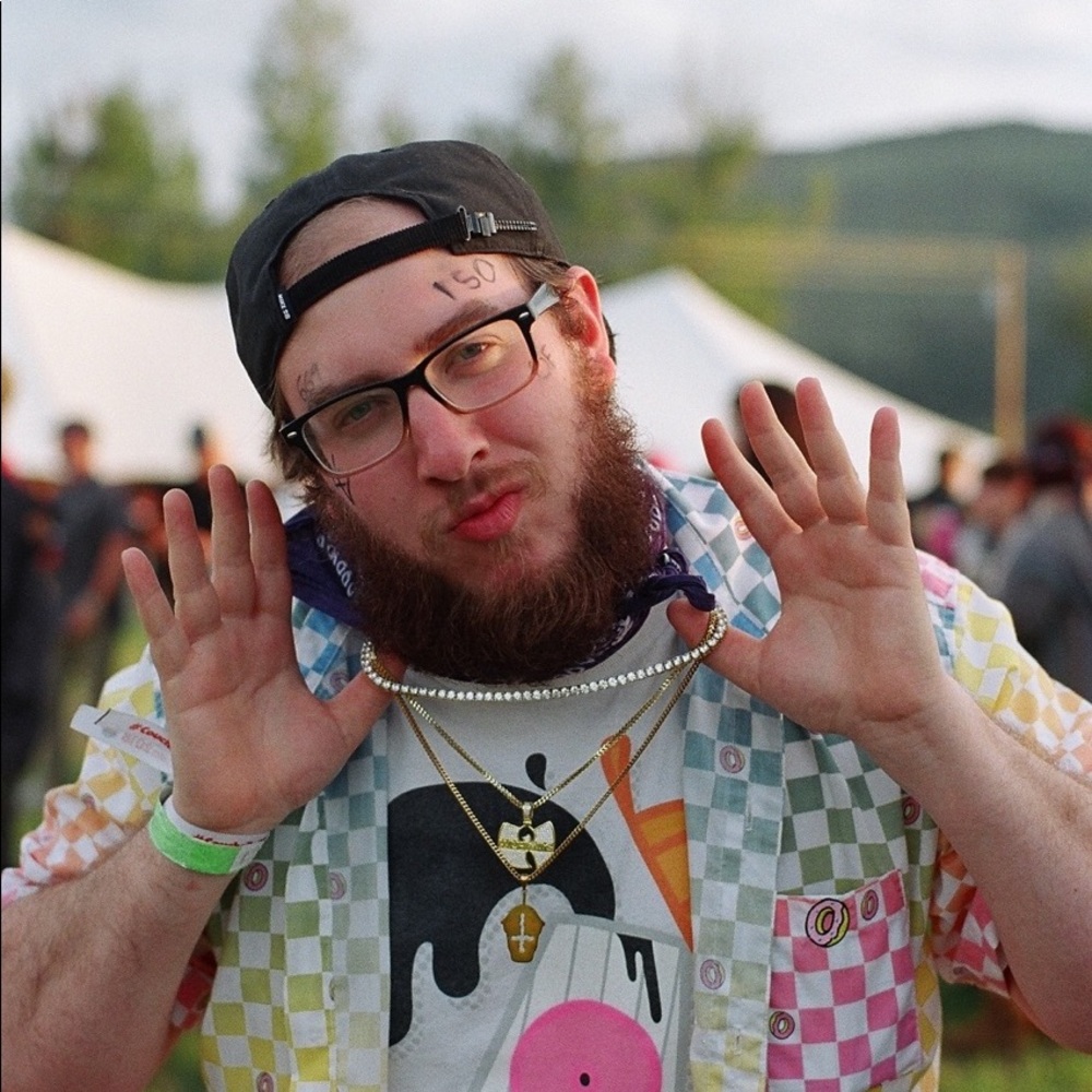 Meet your Posher, L.E. Phant Productions!